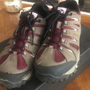 Mojave Merrill Hiking Shoes - 9.5